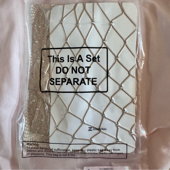 *NWT* 2 Pair of Rhinestone fishnet tights-OS - Picture 2 of 3